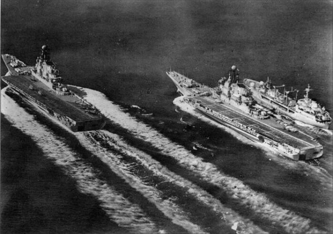 בשנת 1940, נושאות מטוסים כחלק ממנו לא הייתה הצי הסובייטי. / צילום: livejournal.com