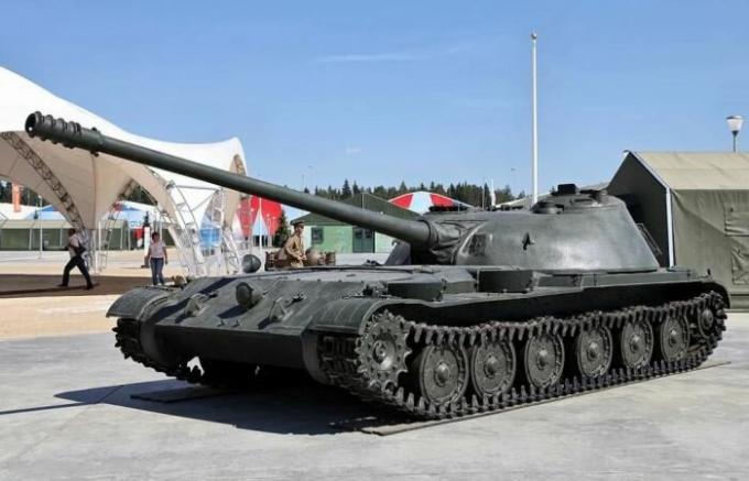 ניסיון של ברית המועצות ב הטנקים האלה תותחים מתנייעים לא היה. | צילום: yandex.ru. 