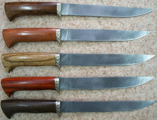 הסכינים עשויים פלדות שונות. / צילום: specnazdv.ru.