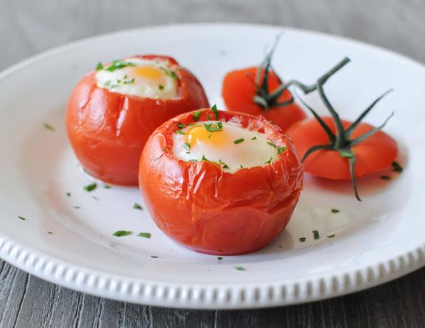 ביצים מקושקשות עם עגבניות