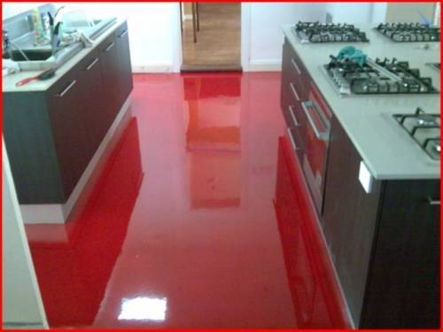 כך נראית הרצפה האדומה