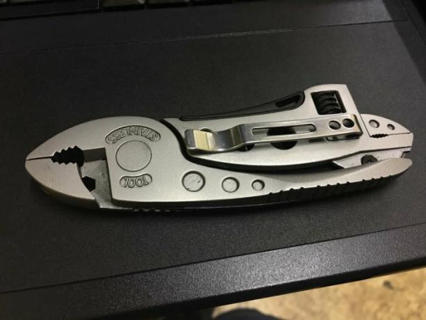 Multitool אפשרות תקציב טוב.