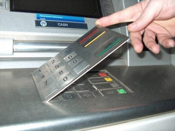 7 טיפים על איך להגן על כרטיס הבנק שלך מפני רמאים