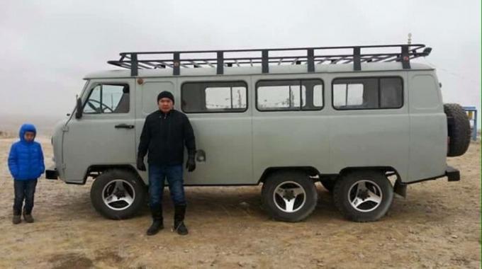 Triaxial UAZ, אשר נמצאת מונגוליה ולעשות נדיר. | תמונה: carakoom.com.