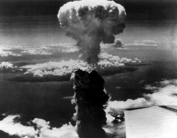 הפצצה האטומית על נגסאקי.