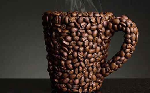 פולי קפה כאלמנט של עיצוב כוסות