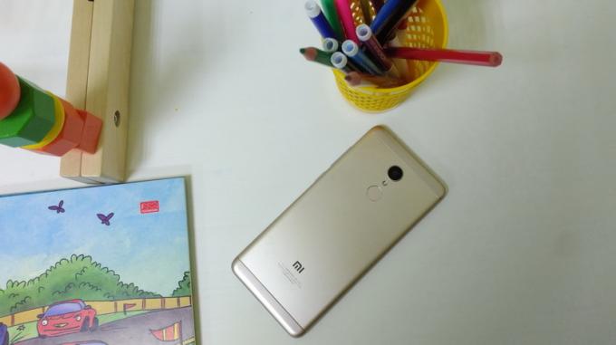 סקירת Xiaomi Redmi 5: טלפון תקציבי לא סטנדרטי - Gearbest Blog India